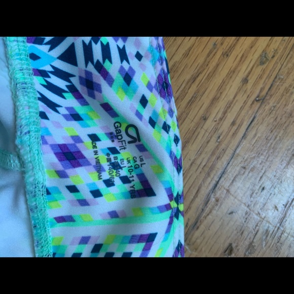 *NWOT* Gapfit Athletic Bundle - Picture 3 of 4